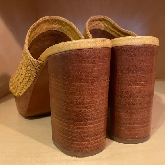 Frye Katie Woven Platform Mule - Size 9 - Picture 9 of 11